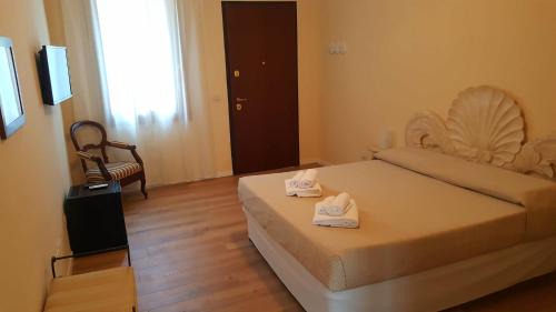 Double Room with Pool View