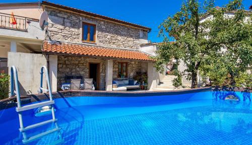 Two Bedroom Holiday Home