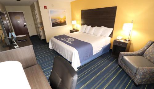 King Studio Suite - Non-Smoking