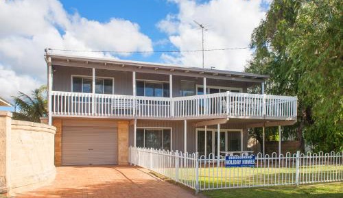 Four-Bedroom House - SHEETS NOT INCLUDED