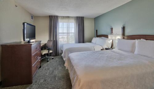 Two-Bedroom Queen Suite with Two Double Beds