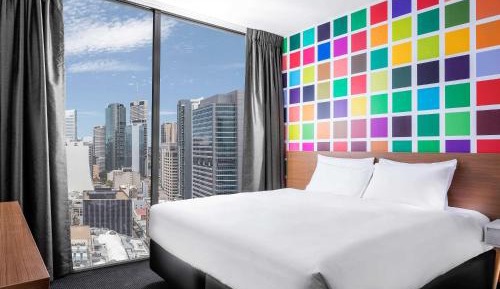 Superior Queen Room with City View
