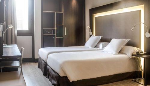 Standard Twin Room with Sofa