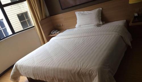 Business Queen Bed Room