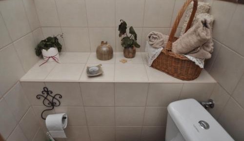 Twin Room with Private Bathroom