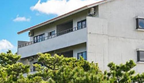 Three-Bedroom Suite (2F)