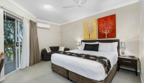 Deluxe King Room
