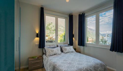 Apartment with Lake View