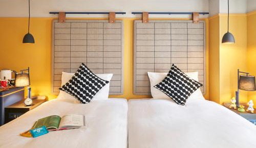 Check-in after 7PM Check-out before 9AM - Twin Room with River View - Non-Smoking