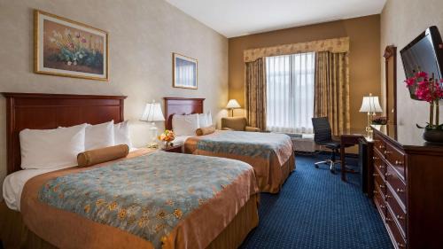 Double Room with Two Double Beds - Non-Smoking