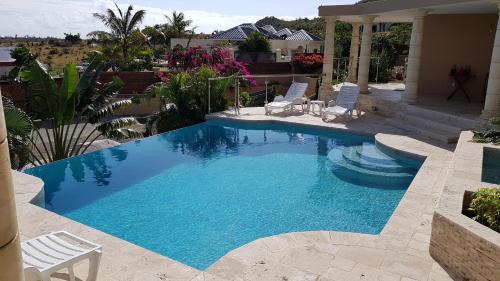 One-Bedroom Villa