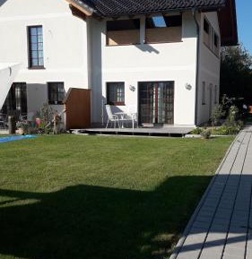 Apartment with Garden View