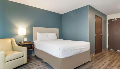 Queen Room - Accessible/Non-Smoking