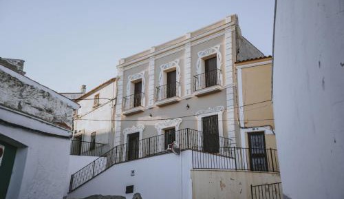 Seven-Bedroom House