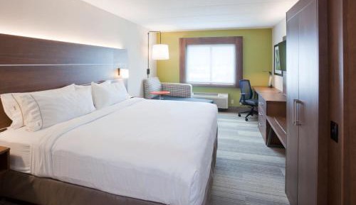King Room - Hearing Accessible - Non-Smoking