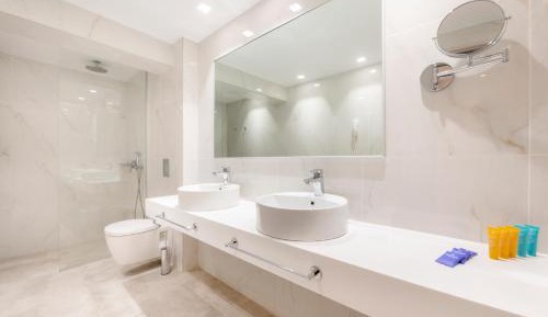 Deluxe Suite with Veranda