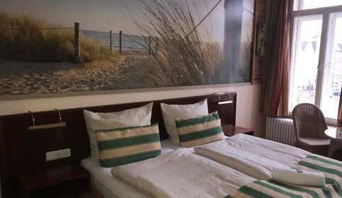 Standard Double Suite
