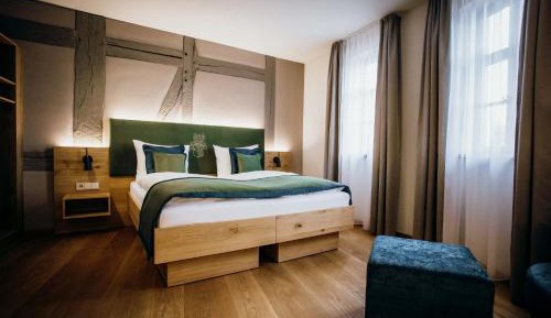 King Room with Mountain View