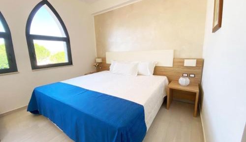 Double or Twin Room with Private Bathroom