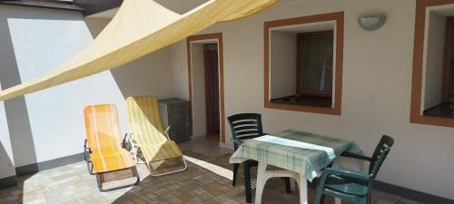 One-Bedroom Apartment (2 Adults)