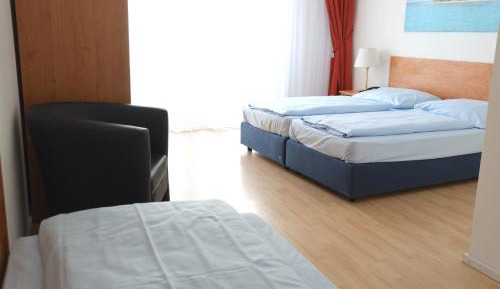 Triple Room with Bathroom