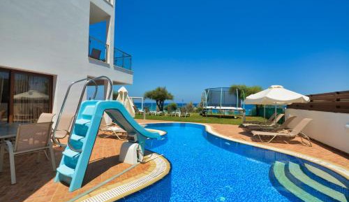 Villa with Sea View and garden - Villa 13