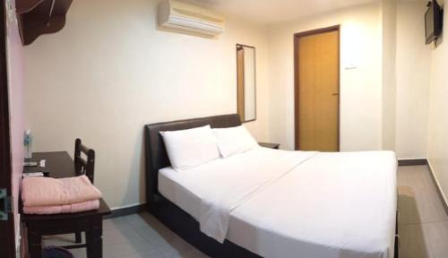 Deluxe Double Room with Shower