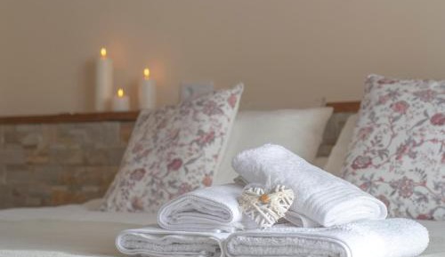 Twin Room with Private Bathroom