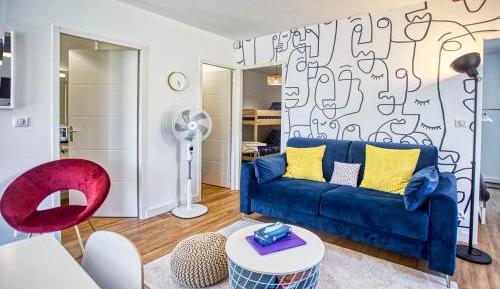 Deluxe Apartment