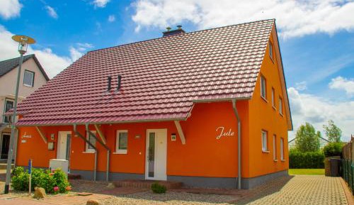 Three-Bedroom Holiday Home 