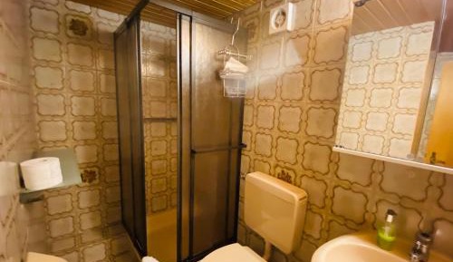 Double Room with Shower