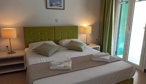 Apartment (3-4 Adults)