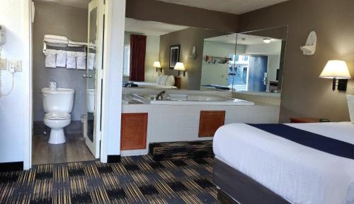 Double Room with Spa Bath