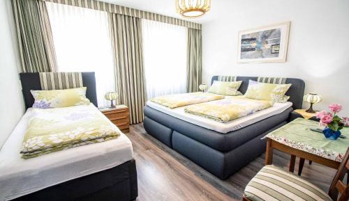 Triple Room with Private Bathroom