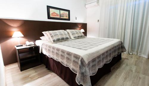 Deluxe Suite with Spa Bath