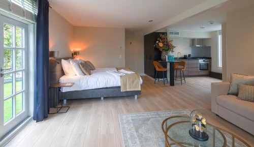 Junior Suite with Balcony