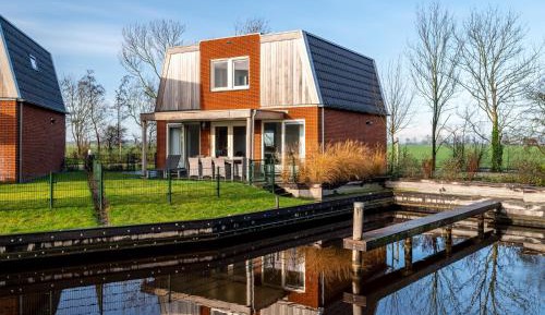 Four-Bedroom Holiday Home