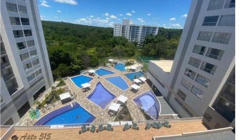 Apartment with Pool View 