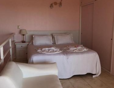 Two-Bedroom Apartment with Sea View (6 Adults)