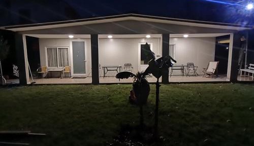 One-Bedroom Bungalow