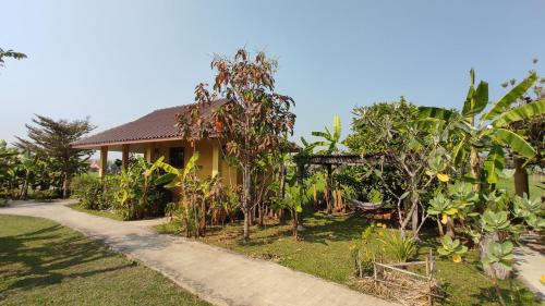 One-Bedroom Bungalow
