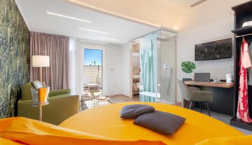 Junior Suite with Spa Bath