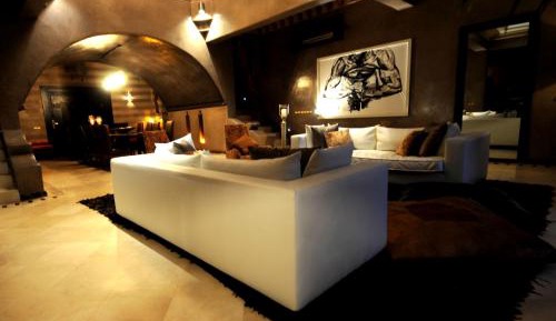 Six-Bedroom Villa 