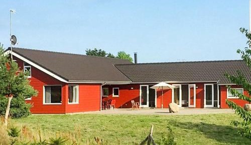 Four-Bedroom Holiday Home
