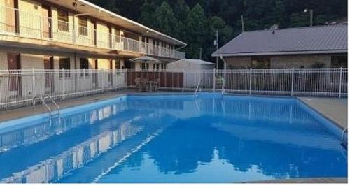 Double Room with Pool View