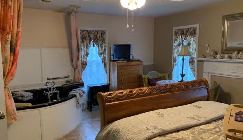 Queen Room