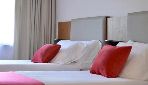 Twin Room with Private Bathroom