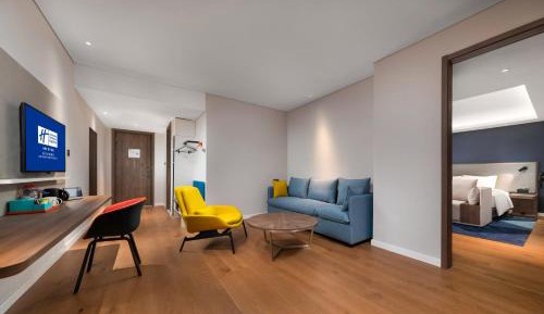 One-Bedroom Suite
