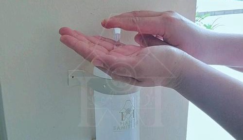 Villa with Garden View