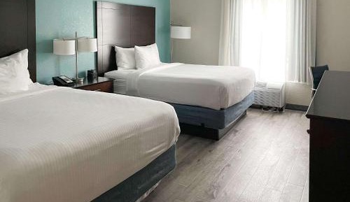 Double Room with Two Double Beds - Accessible/Non Smoking